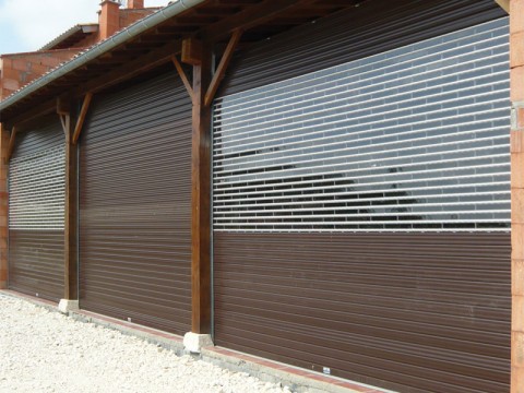 Rideau à lames pleines avec mixage lames transparentes prélaquées blanc